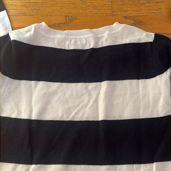 Tommy Hilfiger - Picture 10 of 13